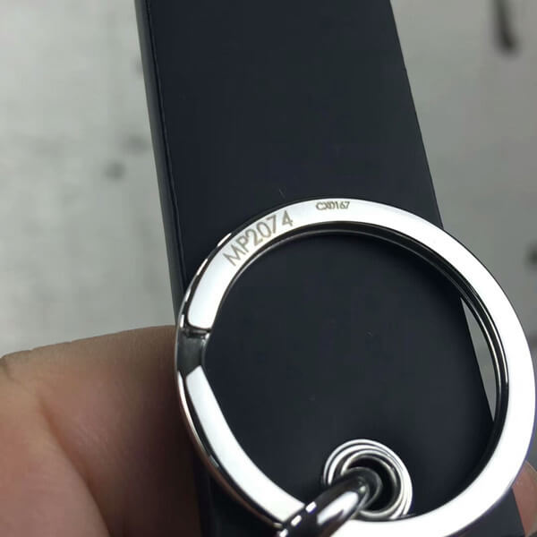 ルイヴィトン シュプリームコピー   シュプリーム Downtown Tab Charm Epi キーホルダー BLACK
