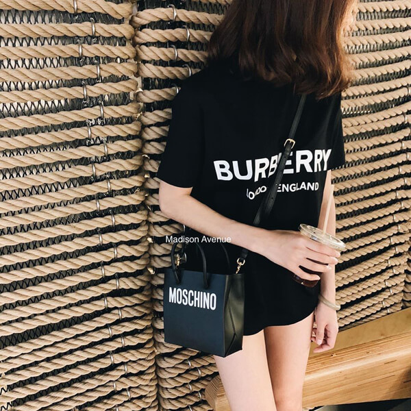 Burberry バーバリー Tシャツ コピー ロゴプリント コットンTシャツ ブラック 8008894