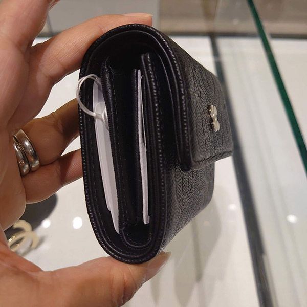 ★シャネル 22春夏プレ 折りたたみ財布 偽物★キャビア AP2585 B07529 94305
