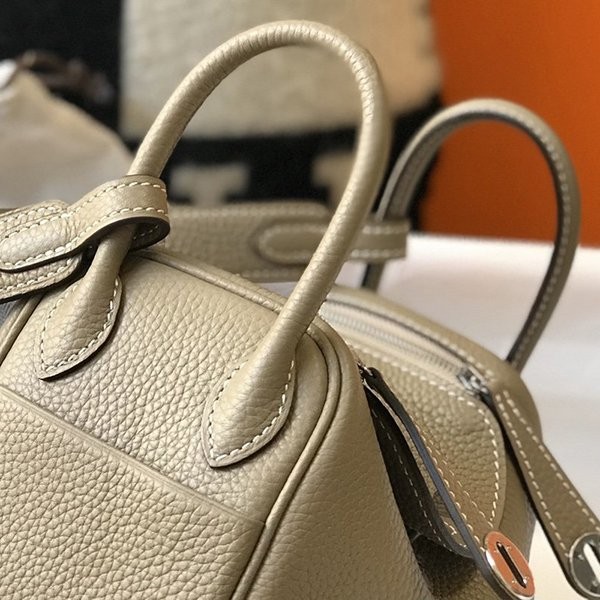 《エルメス》ミニリンディトレンチ 偽物 Lindy Mini Trench