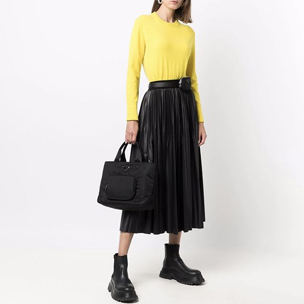 プラダ トートバッグ 偽物 ナイロン PR2603 PADDED NYLON TOTE 