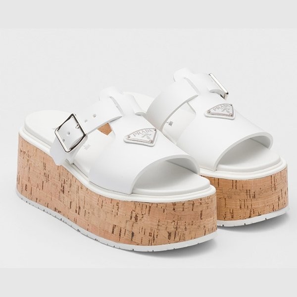 大注目プラダ 偽物 Rubber wedge platform sandals ウェッジサンダル