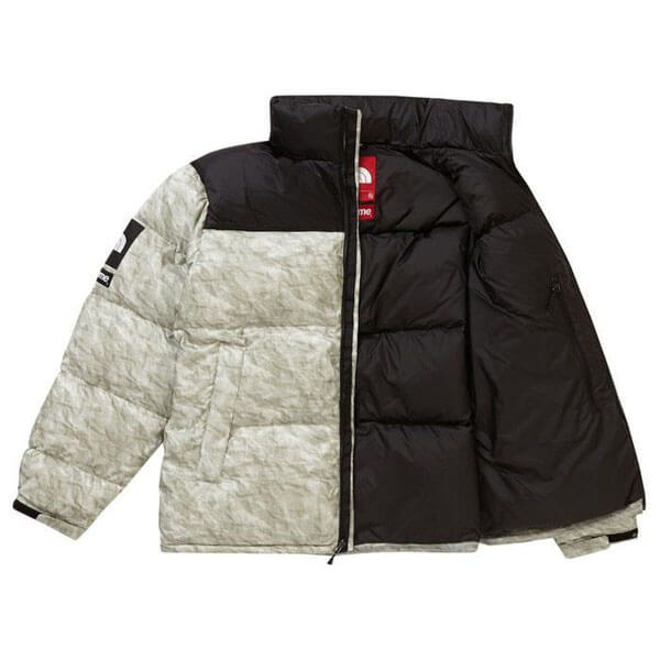 ペーパーヌプシ 偽物 シュプリーム ノースフェイス 偽物 The North Face Paper Print Nuptse Jacket 紙ヌプシ 欲しい超限定