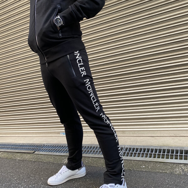 モンクレール パンツ 偽物 ロゴがオシャレなカジュアルパンツ 0918H72600V8183999 1年中使える.