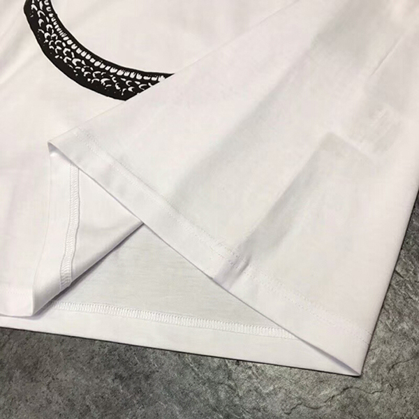 ​グッチ Tシャツ スーパーコピー 2021SS新作！Snake LOGO Tシャツ 白