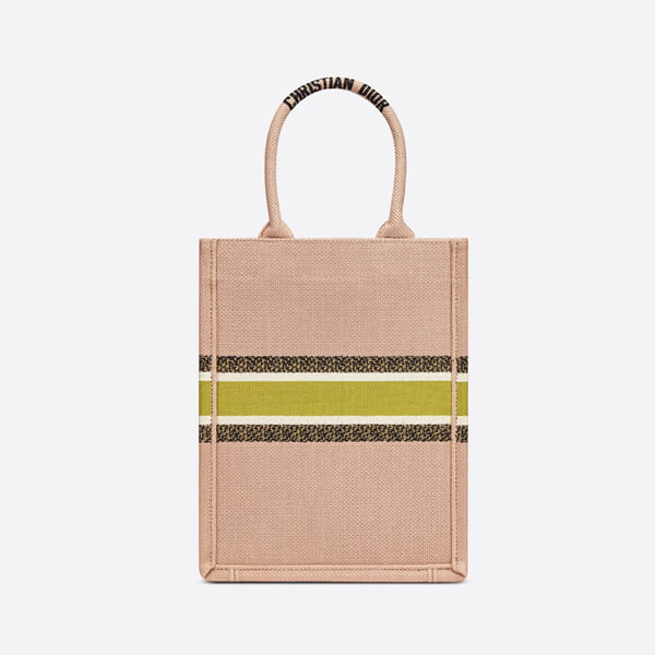 ディオール ブックトート 偽物 BOOK TOTE バーティカルバッグ Fleurs Bibliques エンブロイダリー