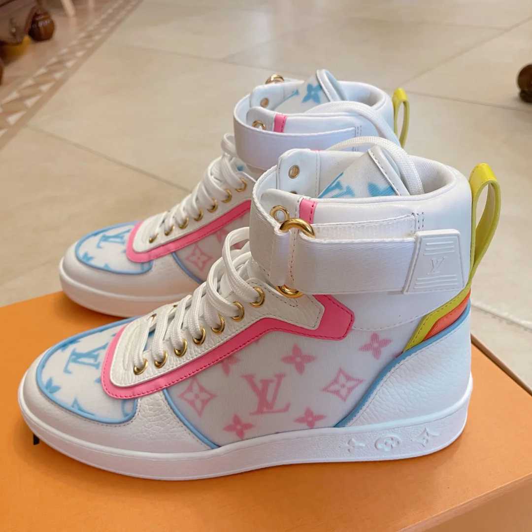 ルイヴィトン スニーカー コピー パステル･モノグラム ​ブーンボックスライン BOOMBOX 1A8NYX