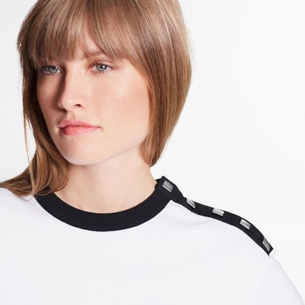 ルイヴィトン Tシャツ パロディ ブランドコピー tシャツ レディース グレーのパンツにぴったり似合うヴィトンのレディース1A8M7B