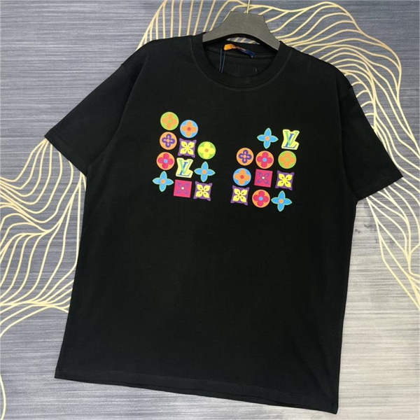 唯一無二の存在感を放つ ルイヴィトン スーパーコピー Ｔシャツ LOUIS VUITTON ロゴプリント カジュアル 純綿生地