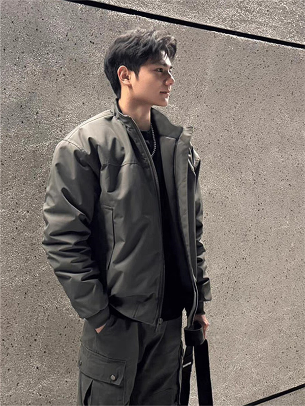 無骨シルエット 防風仕様 STONE ISLAND ストーンアイランド コピー アクティブ ジャケット ブラック