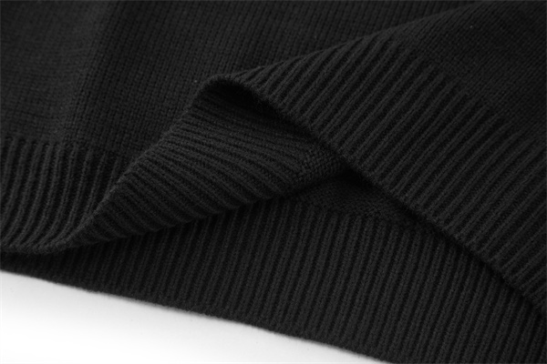 洗練印象 きれい編み クルーネック ニット ブラック STONE ISLAND ストーンアイランド コピー