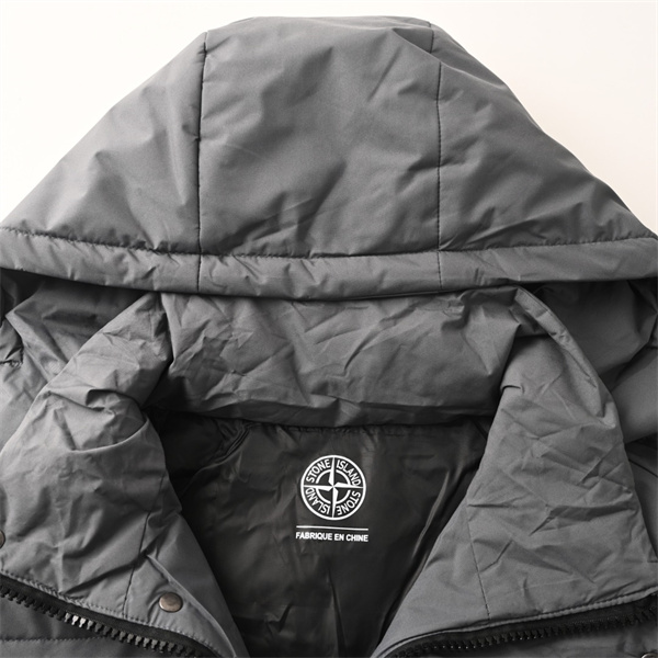 STONE ISLAND ストーンアイランド コピー 存在感抜群 高密度 中綿 フード ジャケット ブラック