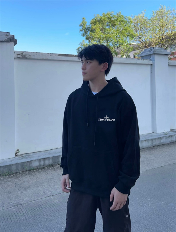 STONE ISLAND ストーンアイランド コピー 着心地最高 肌触り良好 フーディー 2026新作定番