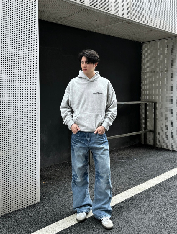 STONE ISLAND ストーンアイランド コピー 着心地最高 肌触り良好 フーディー 2026新作定番