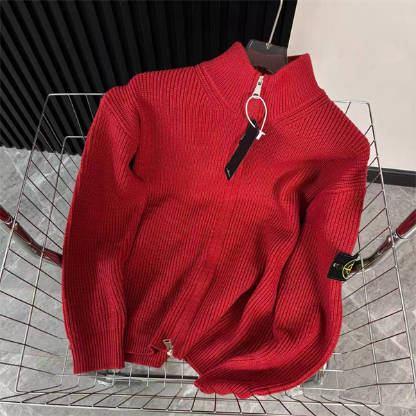 STONE ISLAND ストーンアイランド コピー 2026新作 存在感カラー しっかり編地 ハーフジップ ニット