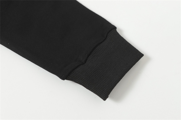 快適着用 実用性重視 STONE ISLAND ストーンアイランド コピー ジップ フーディー 定番モデル