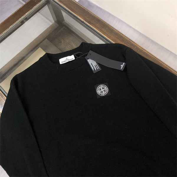 落ち着き配色 本格仕様 STONE ISLAND ストーンアイランド コピー クルーネック ニット ロングセラー