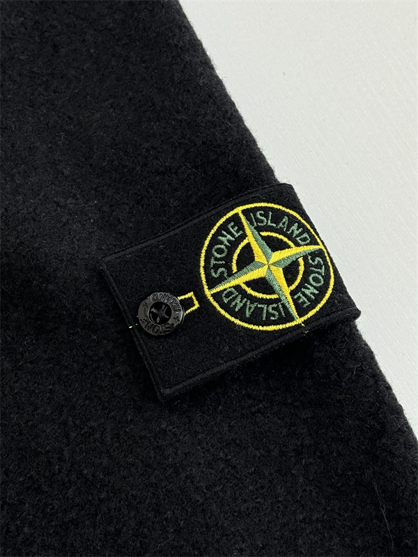 高機能 中綿 軽量 フーデッド ジャケット 限定注目モデル STONE ISLAND ストーンアイランド コピー