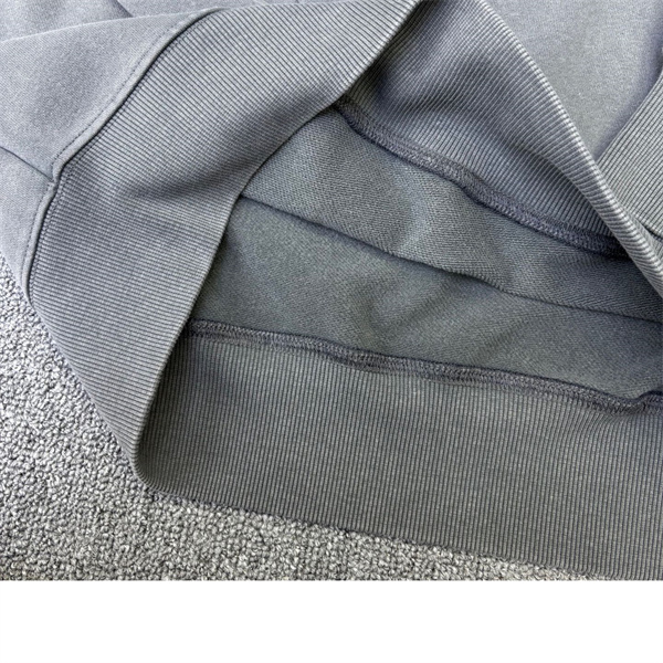 都会派 ミニマル 中綿ブルゾン 快適フィット 耐寒仕様 STONE ISLAND ストーンアイランド コピー