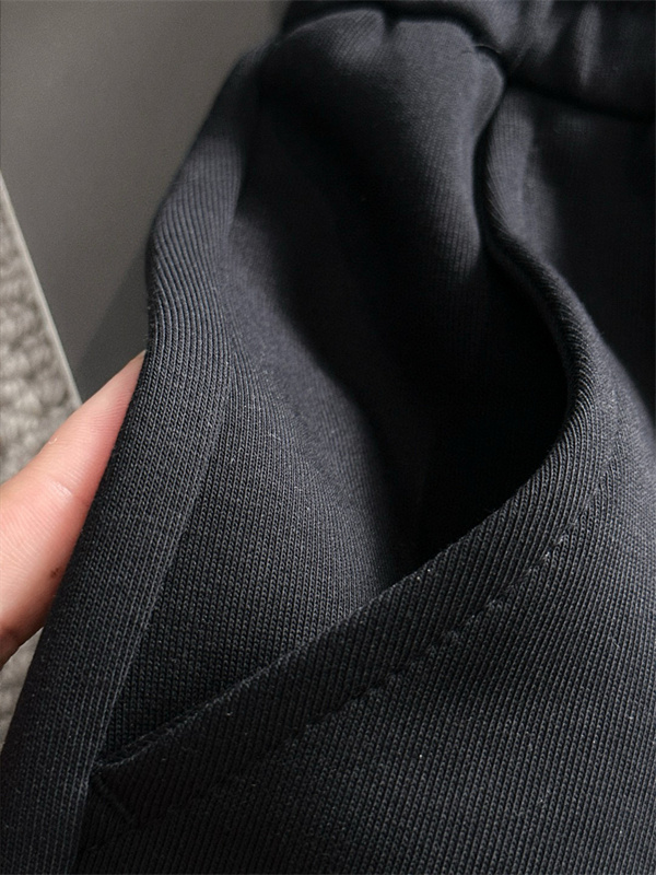 洗練シルエット スウェットパンツ 防寒対応  当店イチオシ STONE ISLAND ストーンアイランド コピー