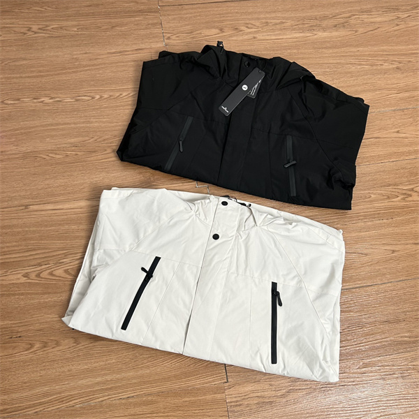  重厚感 フルカバー構造 保温重視 冬仕様  ストーンアイランド コピー STONE ISLAND ジャケット