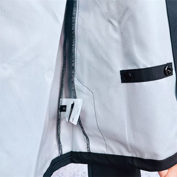 軽量設計 コンパクトシルエット 快適着用 デイリージャケット ストーンアイランド コピー STONE ISLAND