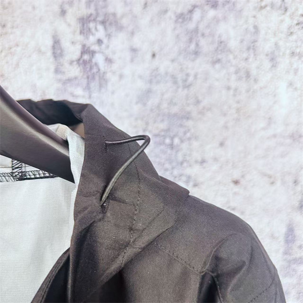 軽量設計 コンパクトシルエット 快適着用 デイリージャケット ストーンアイランド コピー STONE ISLAND