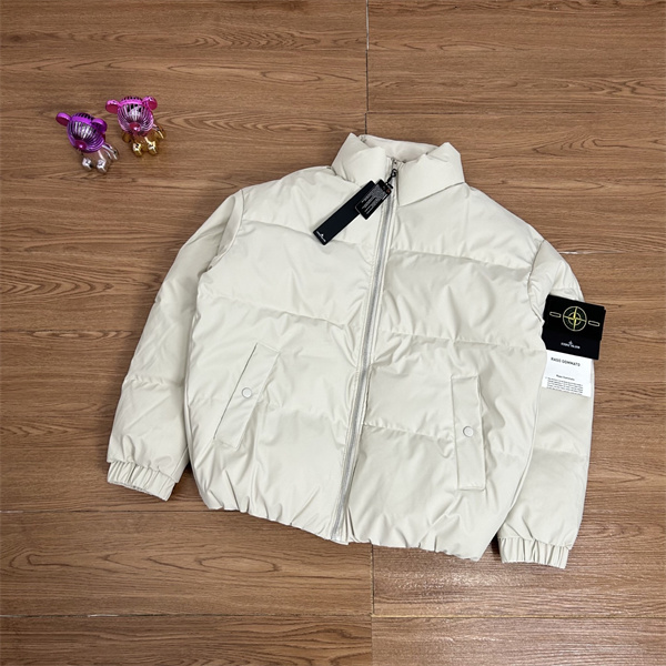 上質 中綿ボリューム 冬向け ダウンジャケット ストーンアイランド コピー STONE ISLAND
