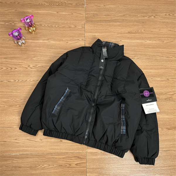 機能的 ショート丈 中綿仕様 ストーンアイランド コピー STONE ISLAND ジャケット