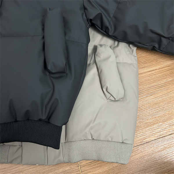 上品 中綿仕様 防寒対応 ショートジャケット ストーンアイランド コピー STONE ISLAND