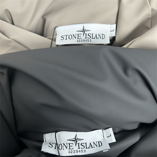 上品 中綿仕様 防寒対応 ショートジャケット ストーンアイランド コピー STONE ISLAND
