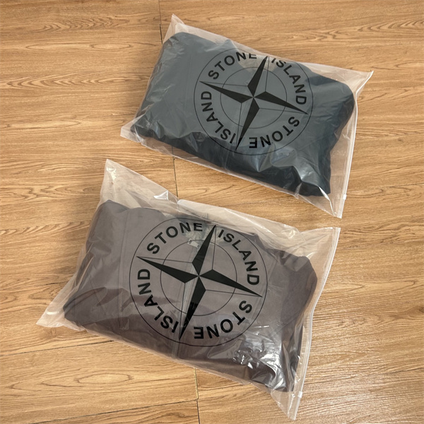 重厚感 ファー付きフード 冬向け ジャケット ストーンアイランド コピー STONE ISLAND