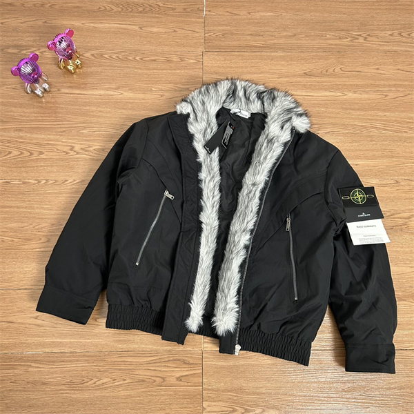 上質感 中綿ブルゾン 防寒対応 冬向けアウター ストーンアイランド コピー STONE ISLAND