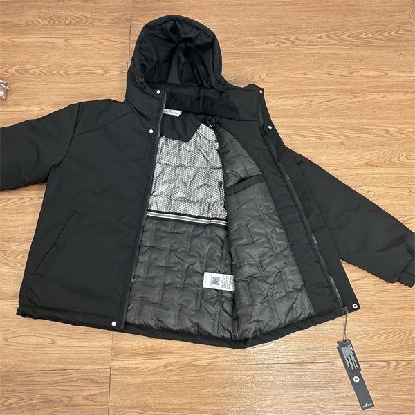 機能性 防風仕様 アクティブ向け ストーンアイランド コピー STONE ISLAND アウター