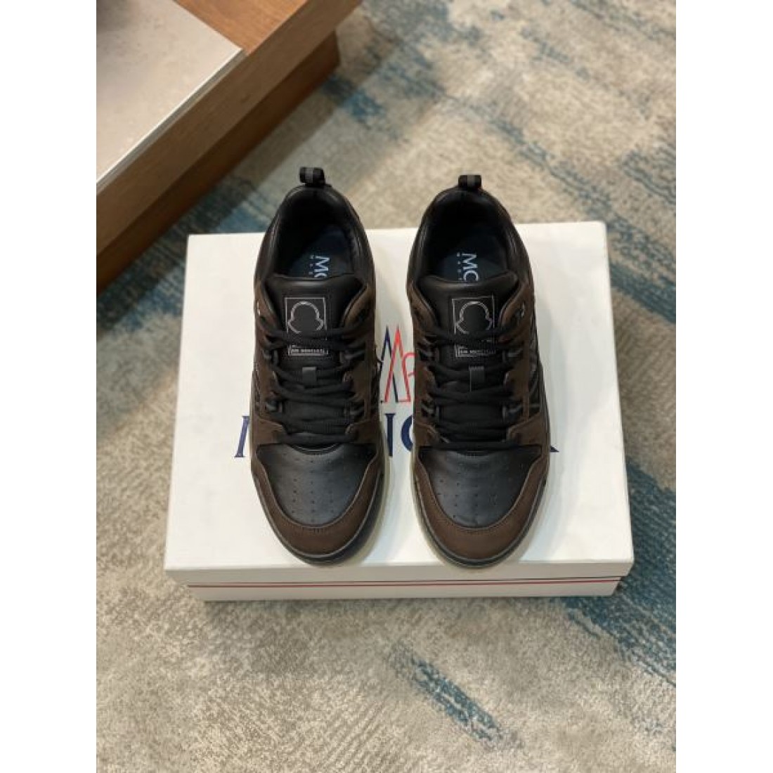  MONCLER モンクレール コピー シューズカジュアルで軽やかな印象の話題モデル