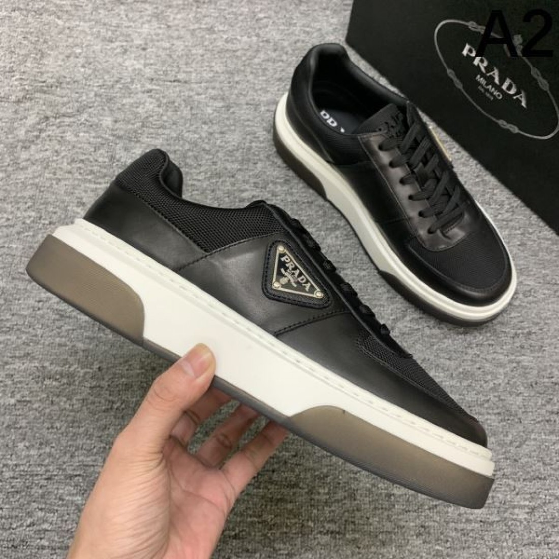 PRADA プラダ コピー シューズスタイル自在な軽やかさとエレガンスを両立