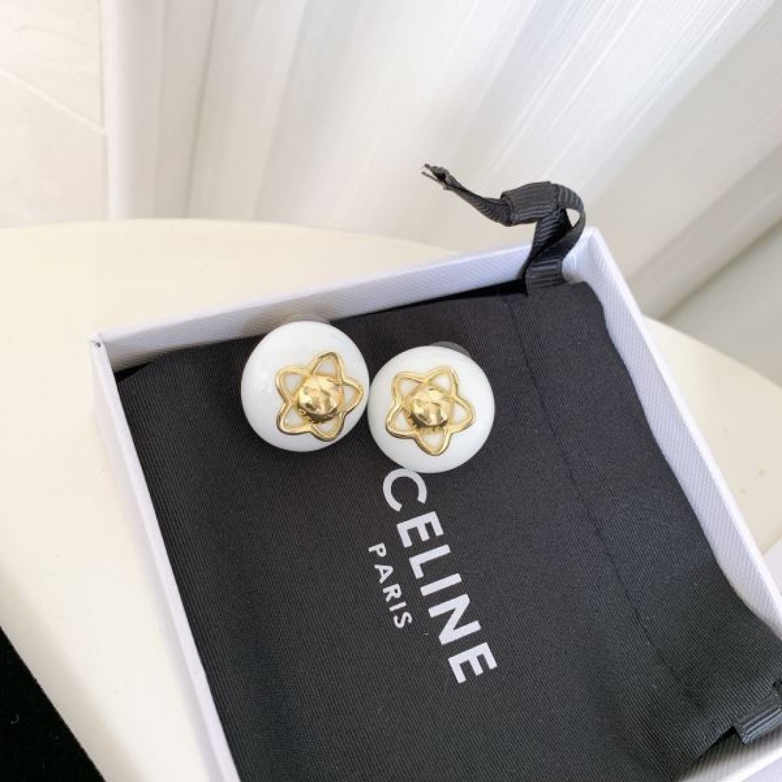 CELINE コピー イヤリング ロゴ 絶対かわいいおすすめ セリーヌ