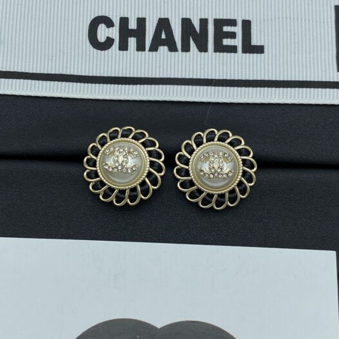 CHANEL コピー イヤリング ロゴ これさえ押さえればOK シャネル