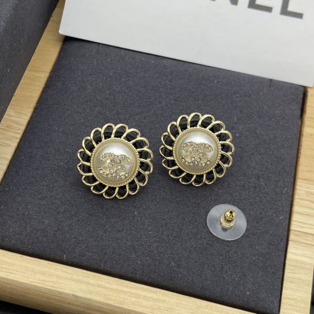 CHANEL コピー イヤリング ロゴ これさえ押さえればOK シャネル