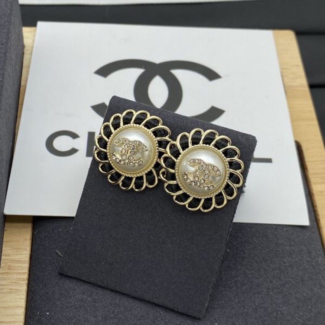 CHANEL コピー イヤリング ロゴ これさえ押さえればOK シャネル