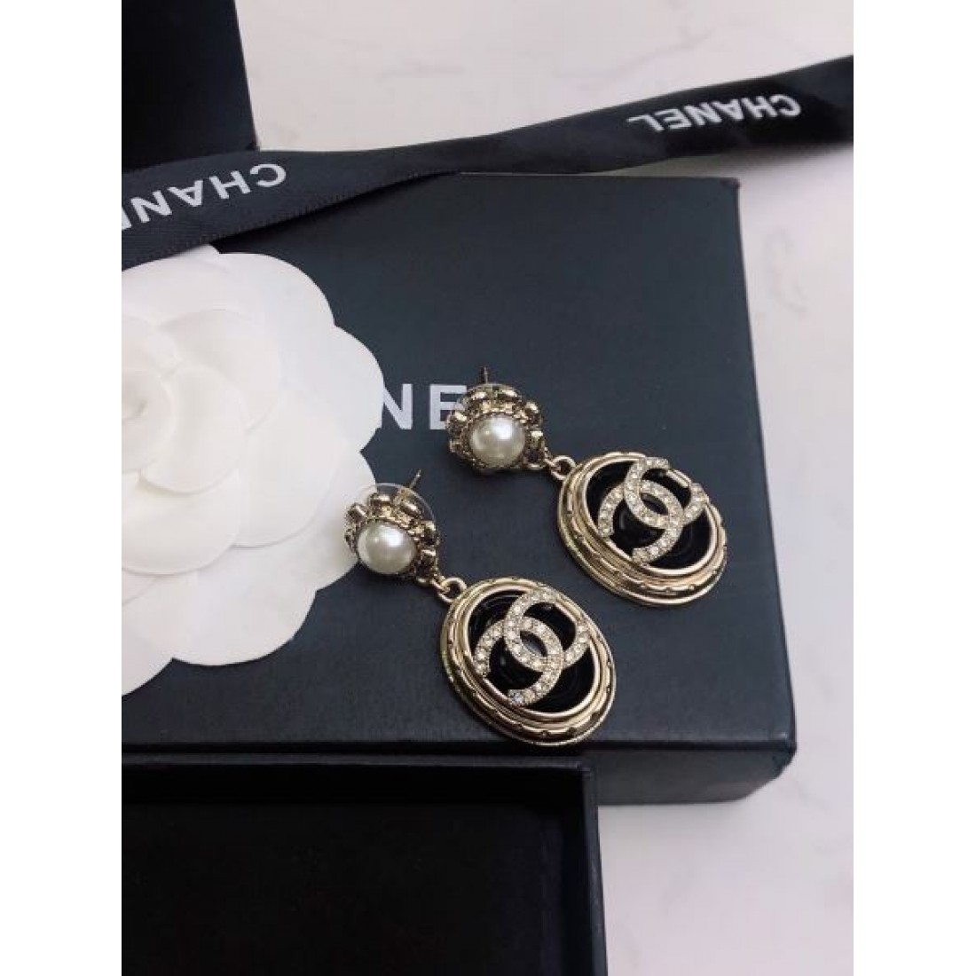 CHANEL コピー イヤリング ロゴ 海外のファッション新品 シャネル