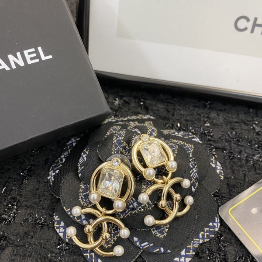 CHANEL コピー イヤリング ロゴ 可愛い完売確実 大人気 シャネル
