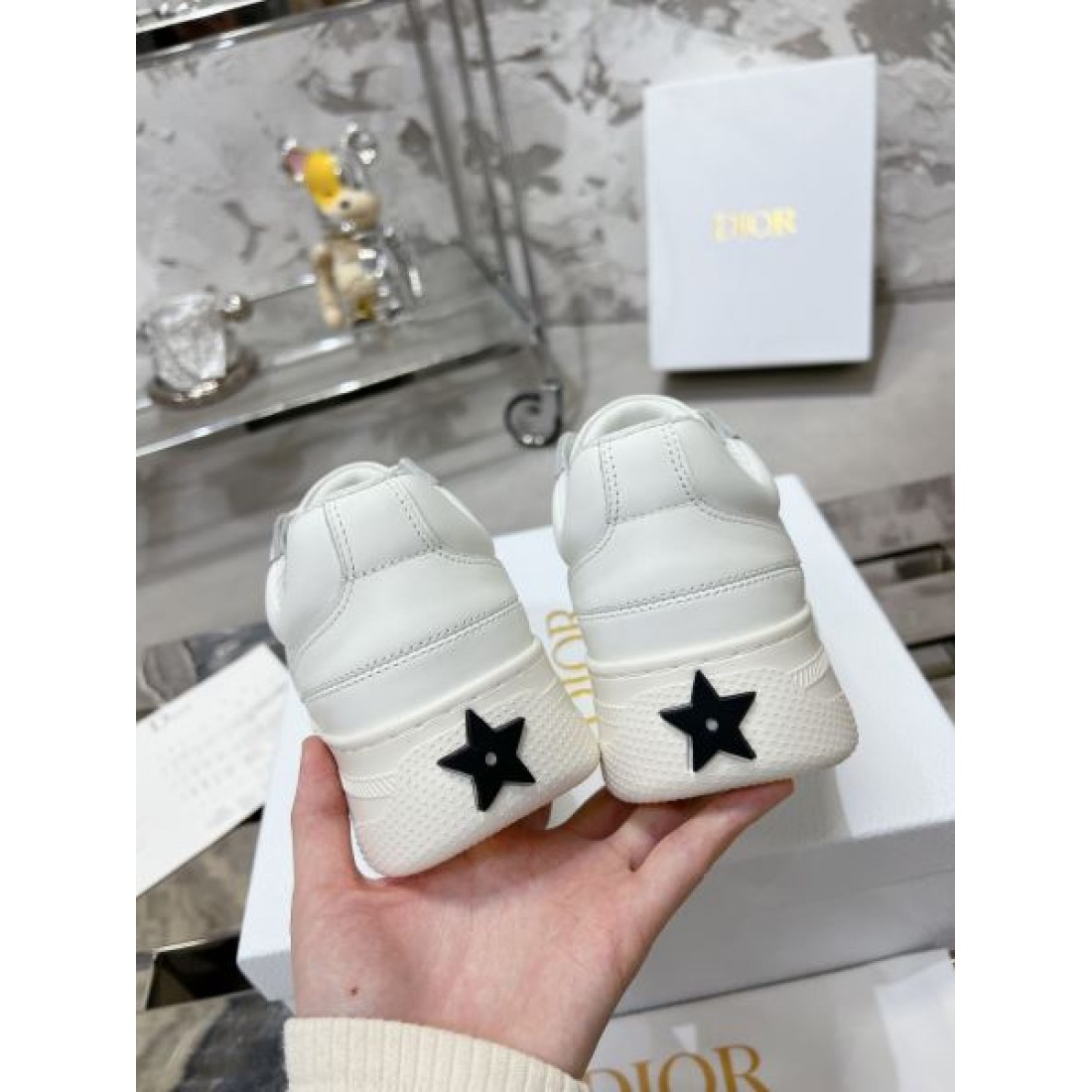 スタイリッシュで快適な DIOR ディオール コピー カジュアルシューズ を今すぐ体感