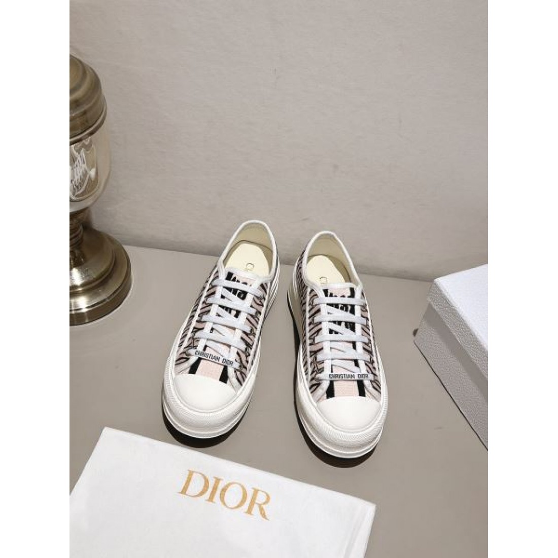 今季イチオシ DIOR ディオール コピー レディース ハイヒール 季節感たっぷり