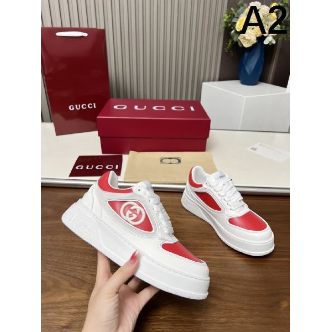 夏に映えるアイテム GUCCI グッチ コピー レディース用 カジュアルシューズ 秋冬マストアイテム