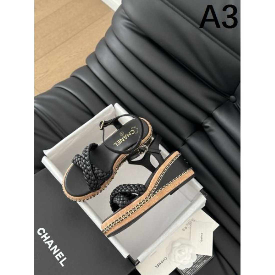秋のお洒落コーデ CHANEL スーパーコピー レディースサンダル 海外限定モデル