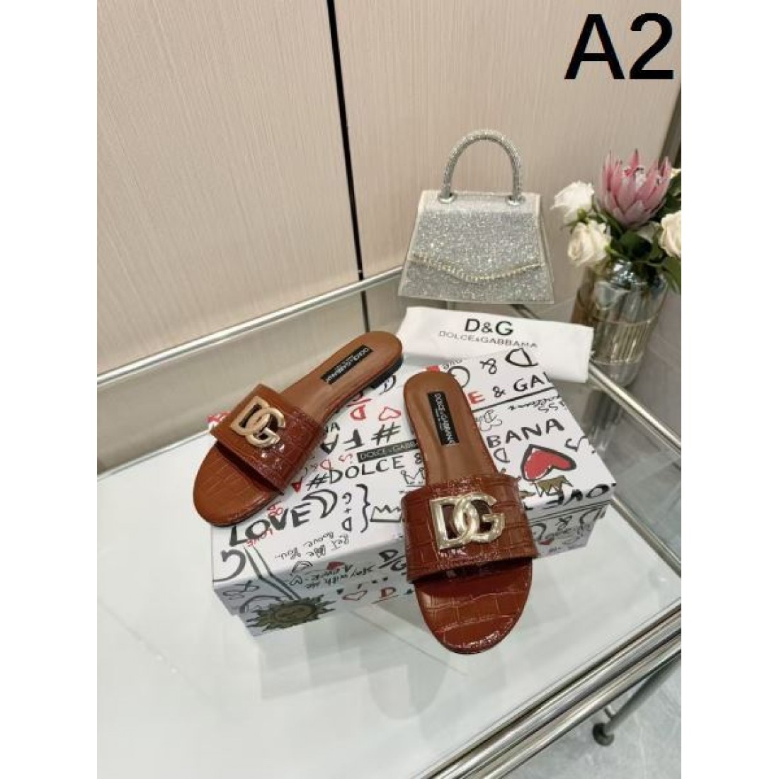 魅惑の存在感 DOLCE＆GABBANA ドルチェ＆ガッバーナ コピー サンダル 華やかで