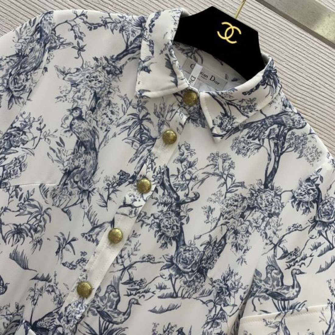 DIOR スーパーコピー ワンピース ロゴ この夏に大満喫できる ディオール