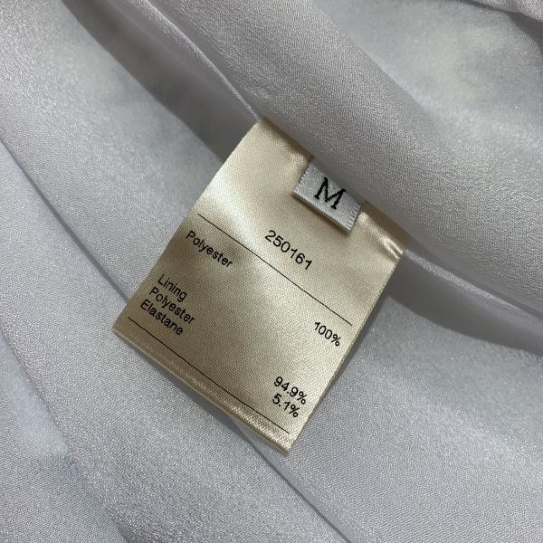 DIOR スーパーコピー ワンピース ロゴ この夏に大満喫できる ディオール