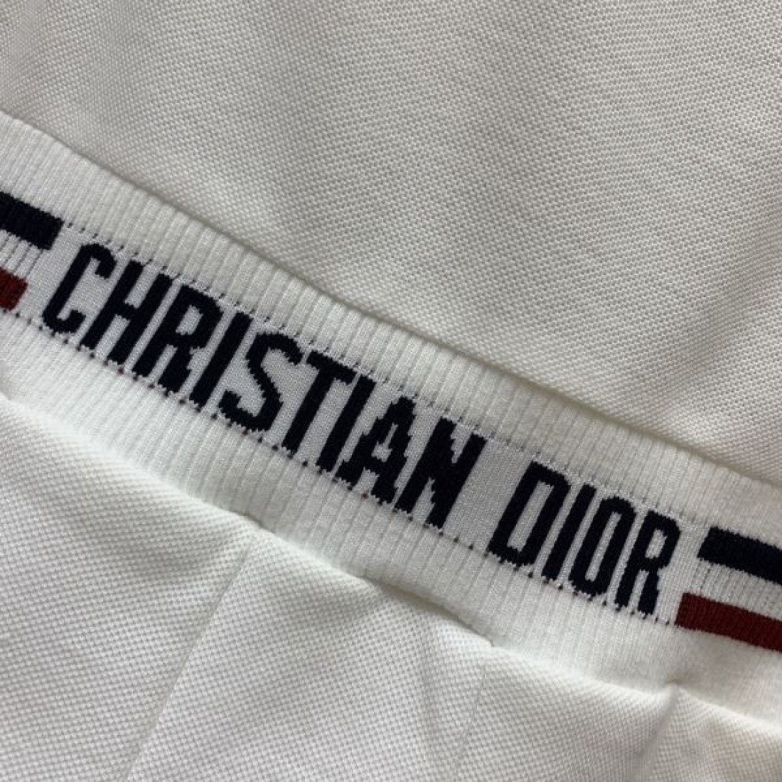 DIOR スーパーコピー ワンピース ロゴ 視線を集める今夏新作 ディオール